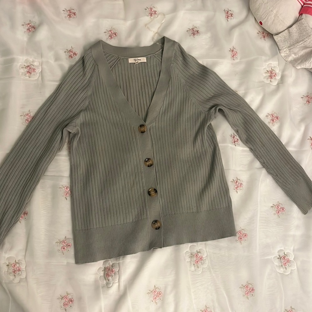 light green cardigan (Peyton Primrose)